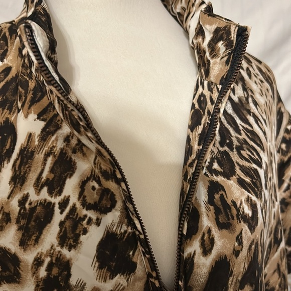Chico's Weekends Animal Print Lightweight Fall Zip Front Jacket Sz 3 - Picture 2 of 11